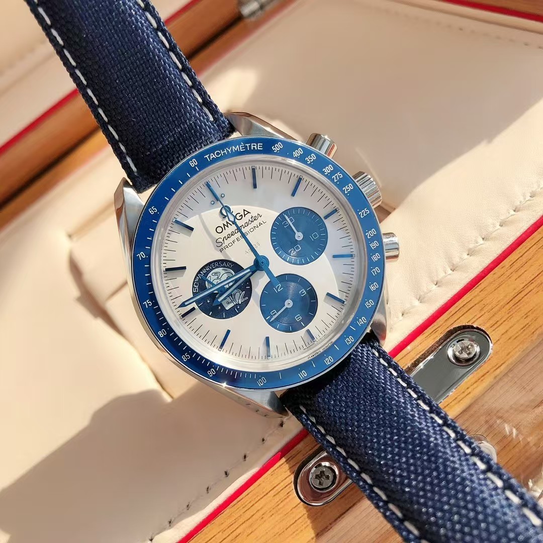 Omega Speedmaster Snoopy Replica - House of Replica