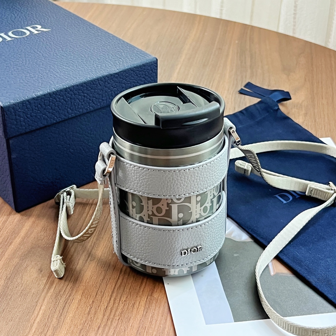 Aqua Mug With Shoulder Strap Black For Women 5.5in/13.4cm 2ESKH324YMJ_H00N1:1High-quality replica