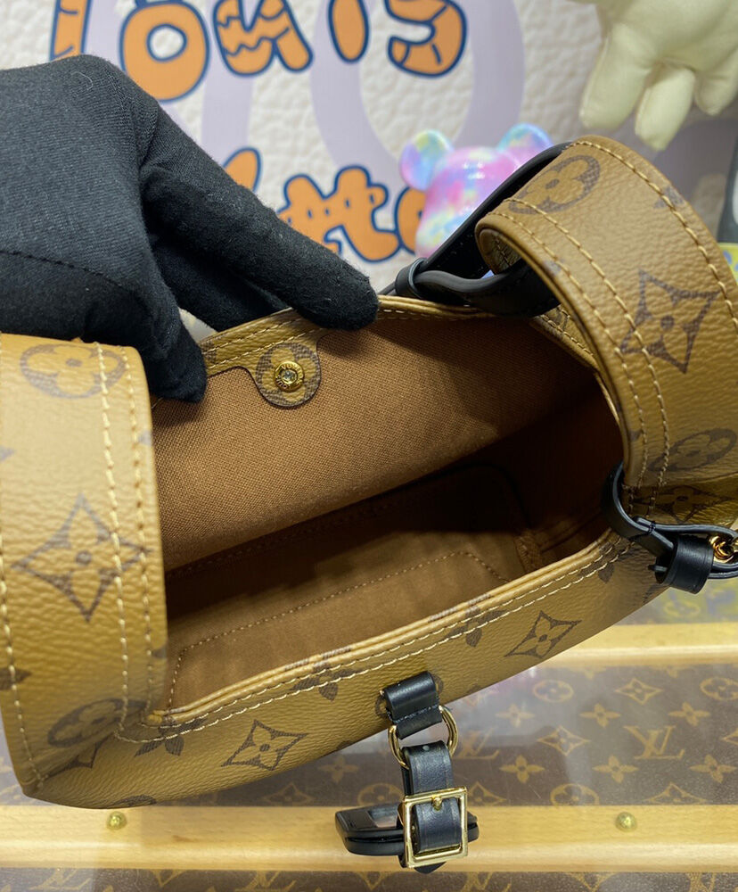 Louis Vuitton Atlantis BB Bag M468161:1High-quality replica
