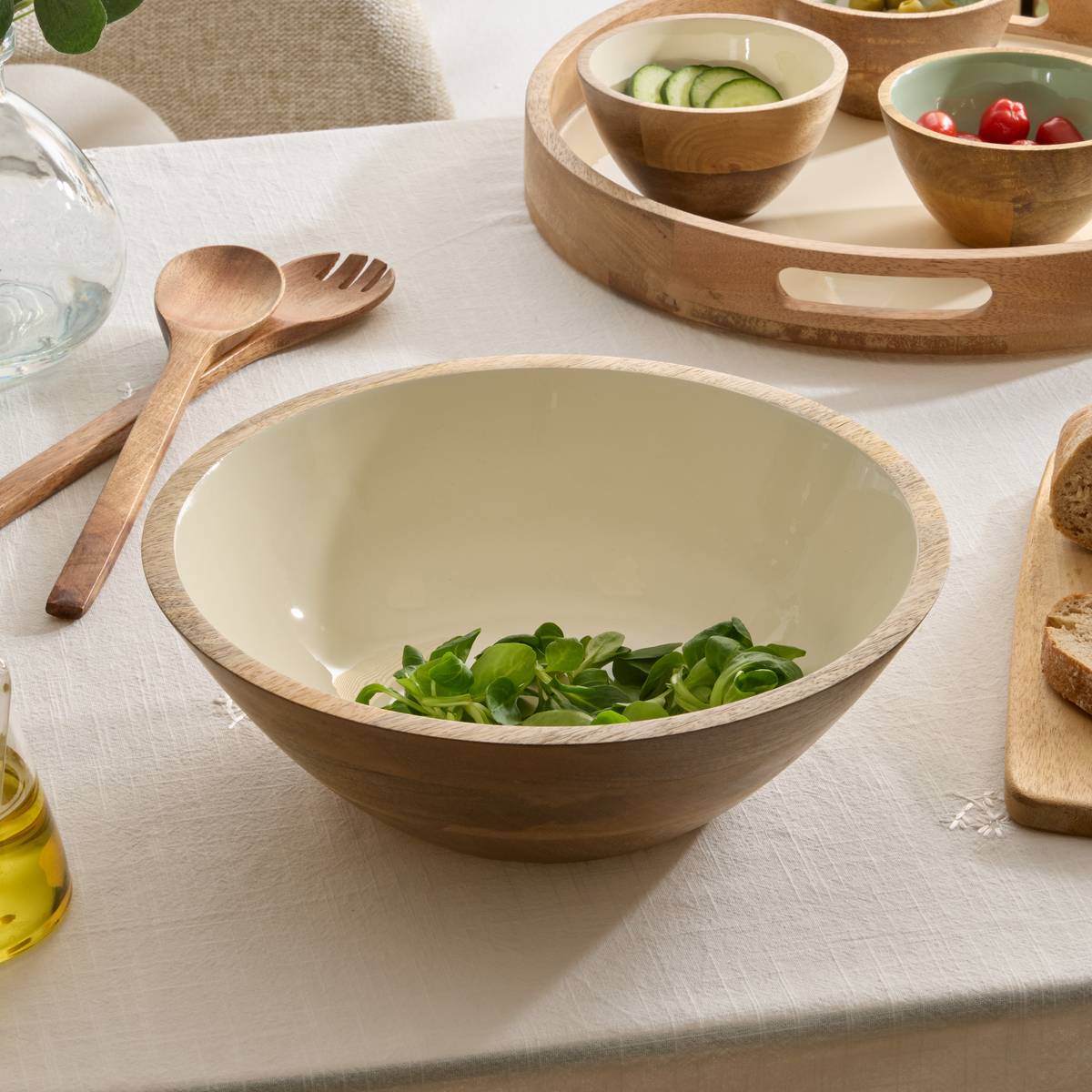 Serving bowl"Inaya" Mango wood, D. 30 cm