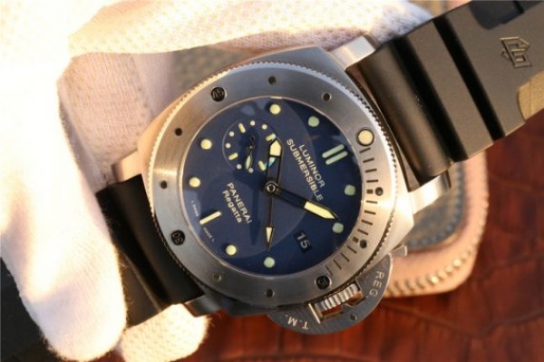 Replica Panerai PAM371 Titanium Blue Dial XF Black Rubber Strap P9001 - Elite Watch Atelier