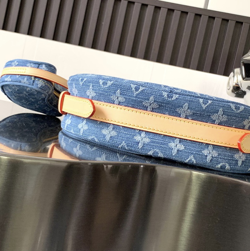 Louis Vuitton LV CROISSANT Denim Handbag1:1High-quality replica