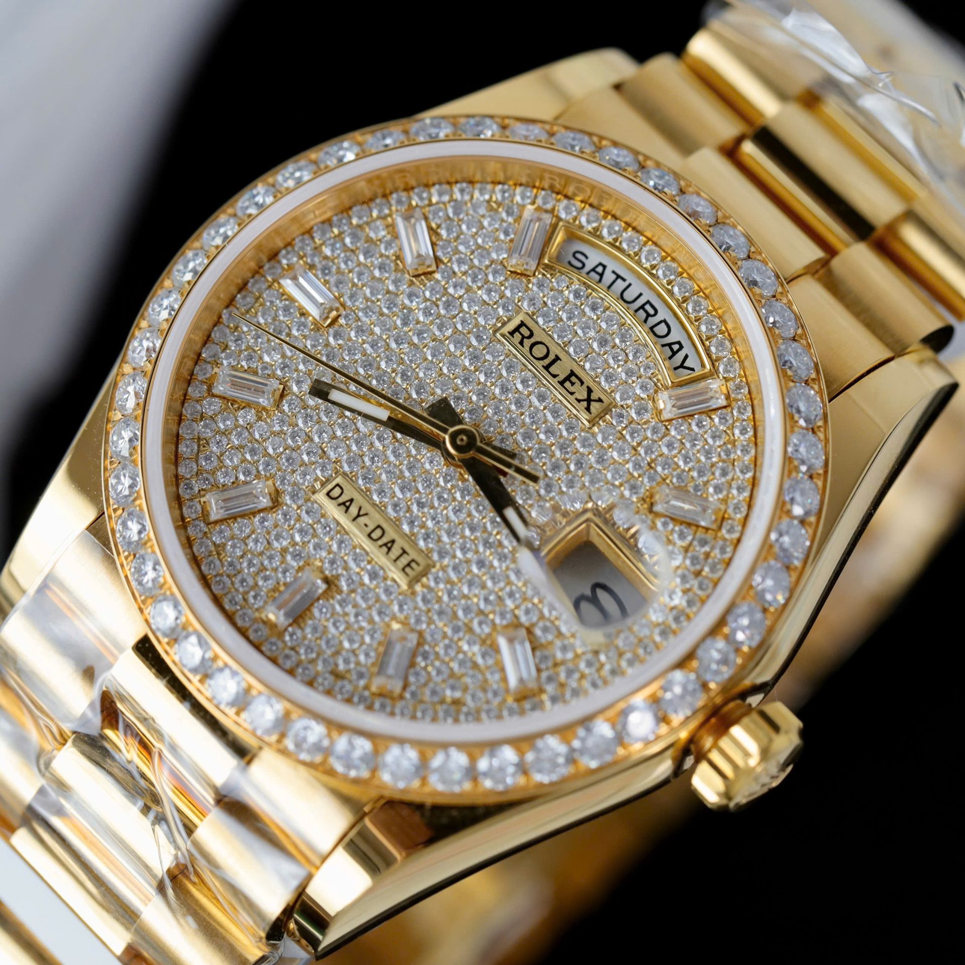 Rolex Day-Date 18K Gold Wrapped + Moissanite Diamonds Copies Watches GM Factory 36mm - Top club