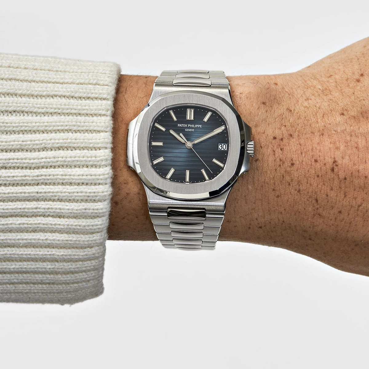 Patek Philippe Nautilus Blue Dial Stainless Steel Men's Watch 5711/1A-010(1:1 replica) - Top club