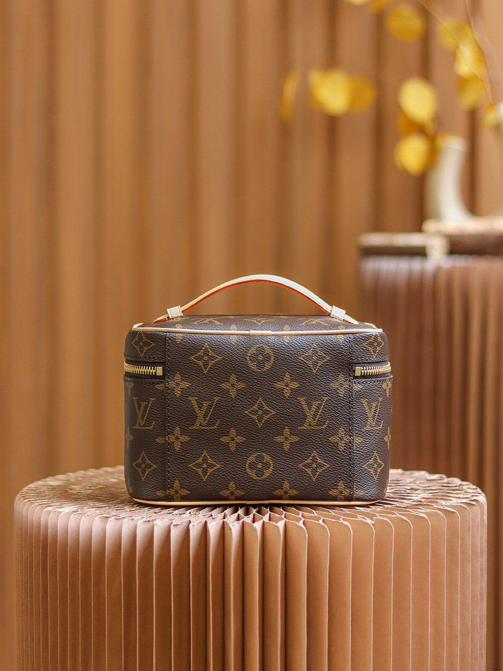 Louis Vuitton Nice Mini Toiletry Pouch M444951:1High-quality replica