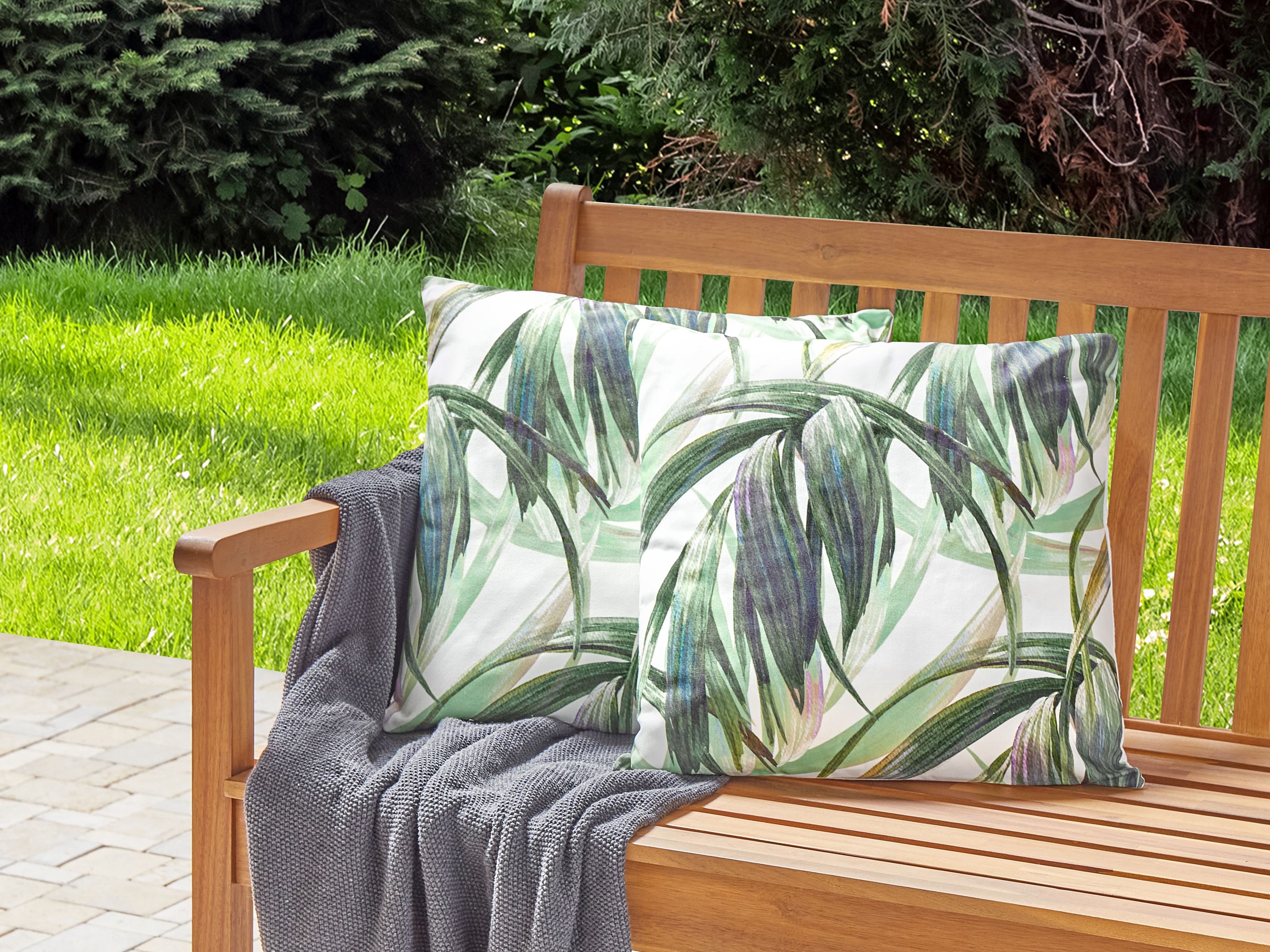 Set of 2 Outdoor Cushions CALDERINA Plant Pattern 45 x 45 cm Green
