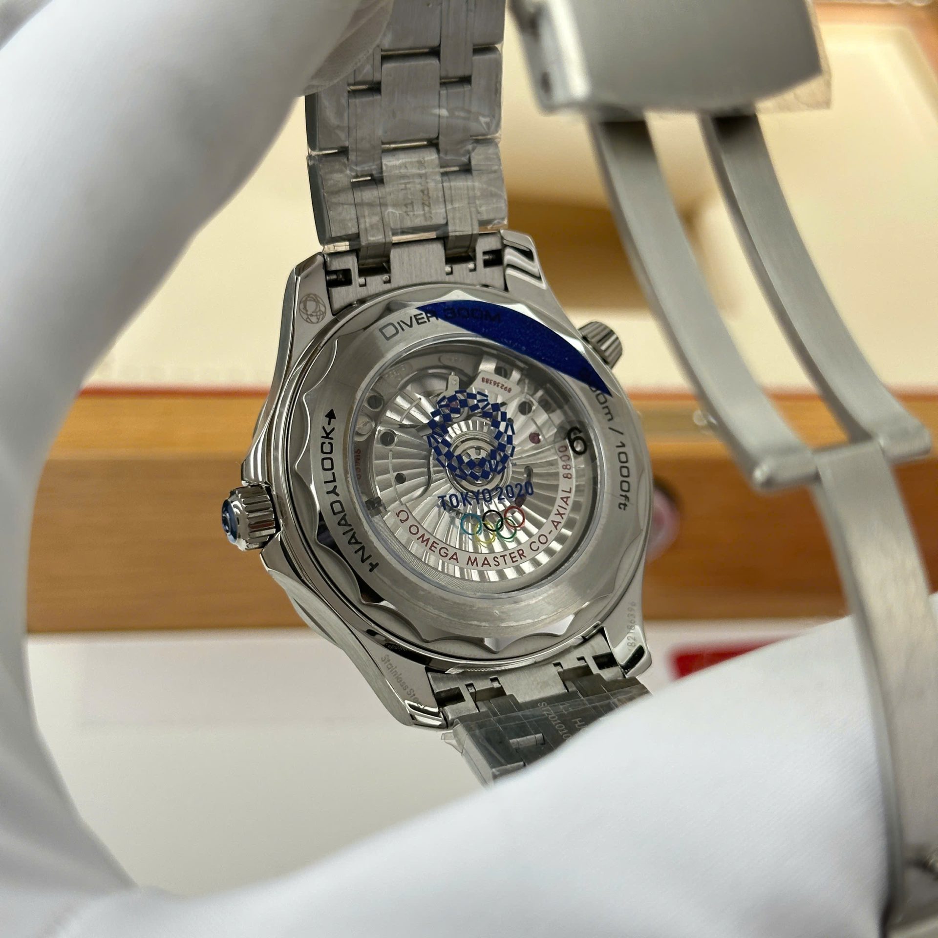 Omega Seamaster Diver 300M Luxury Fake Watches White Dial Automatic Movement VS Factory 42mm - Top club