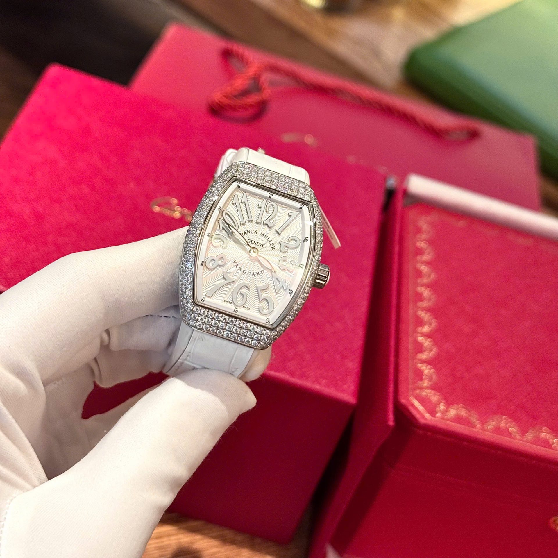 Franck Muller V32 White Dial Replica Watch Custom Diamonds Moissanite Hong Kong 36mm - Top club
