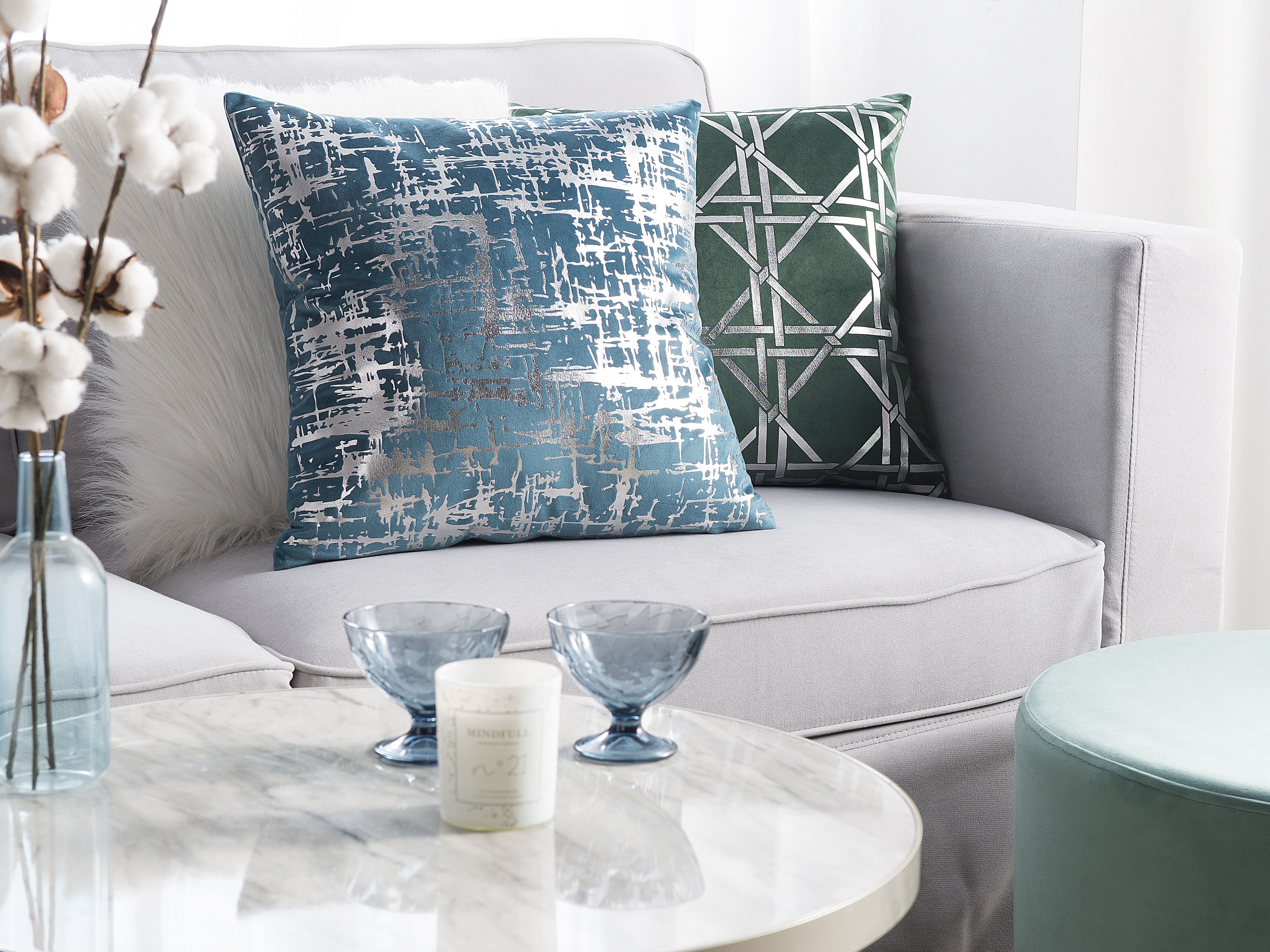 Set of 2 Decorative Cushions GARDENIA Velvet 45 x 45 cm Blue Abstract Pattern