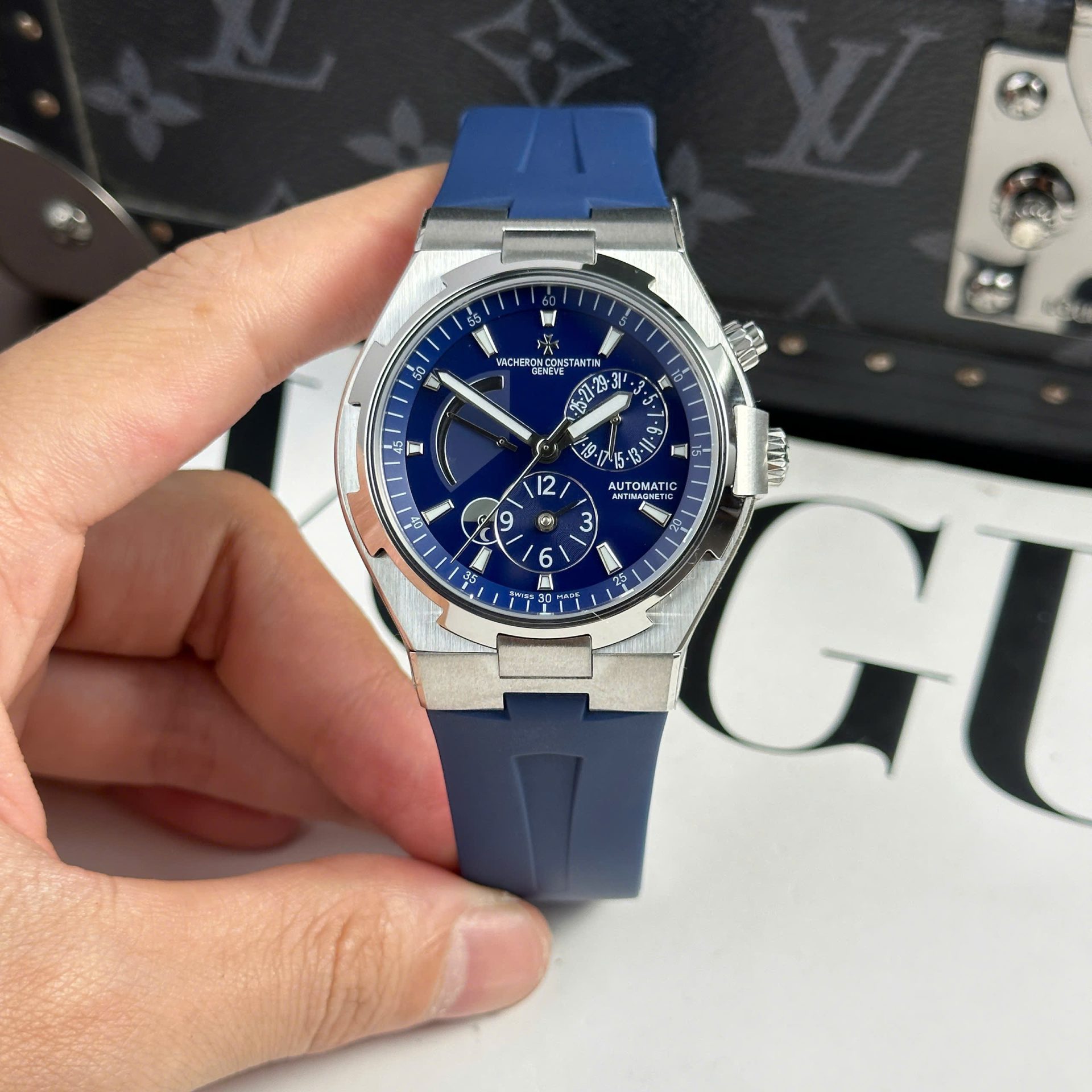 Vacheron Constantin Best Replica Watch Overseas Dual Time 47450 Blue 9F Factory 42mm - Top club