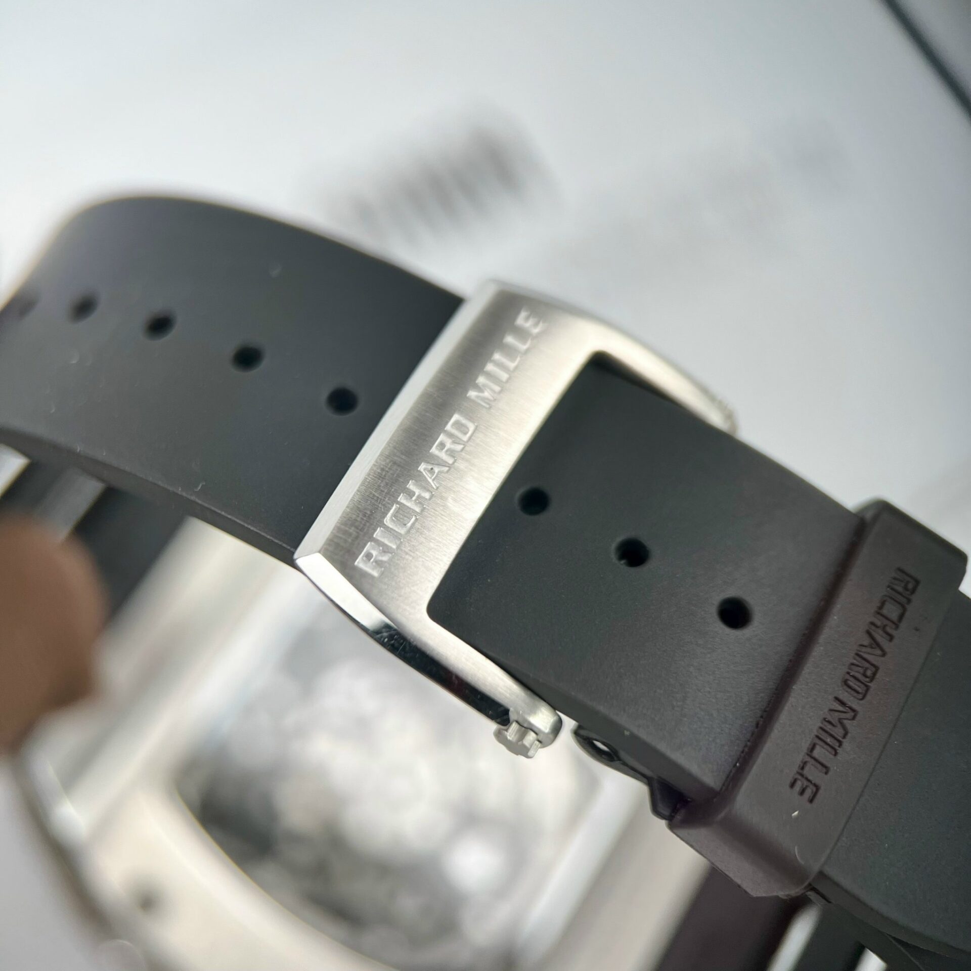 Richard Mille RM 010 Replica 1:1 Watch Silver With Stone Bezel AG 40MM - Top club