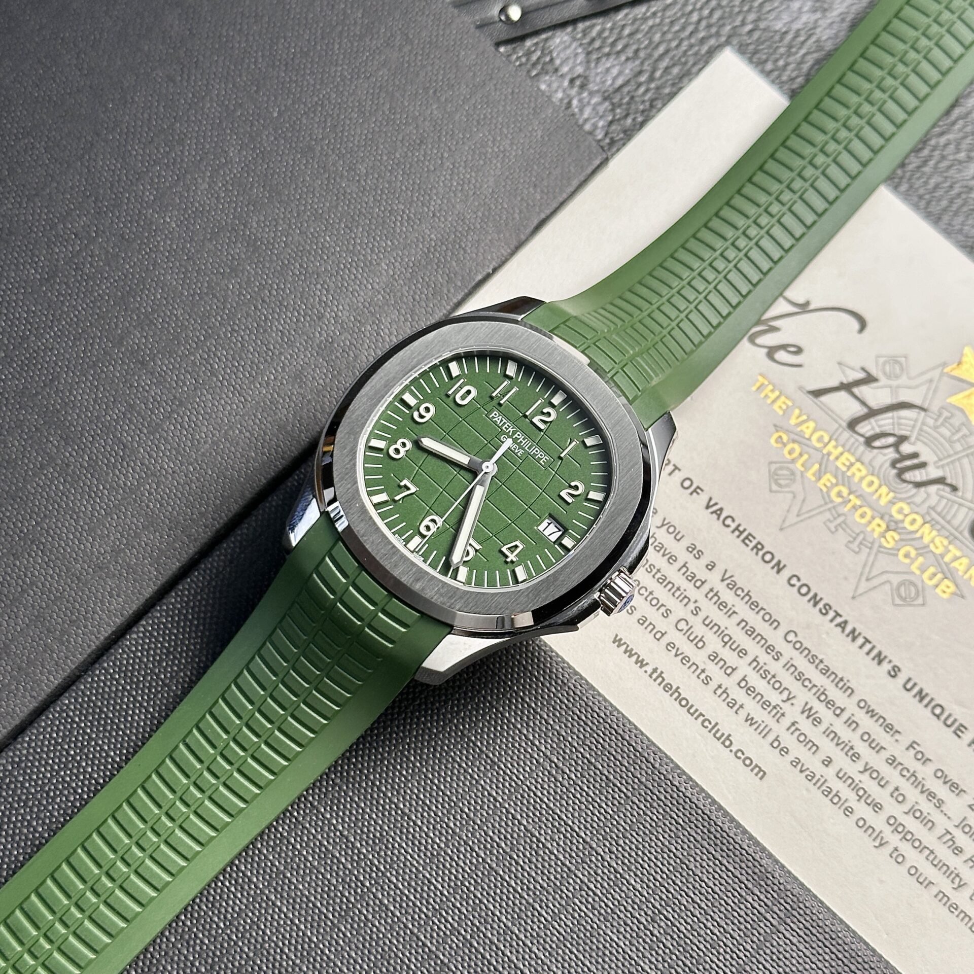 Patek Philippe Aquanaut 5168G Replica Watch Green Factory 3K 42.2mm - Top club