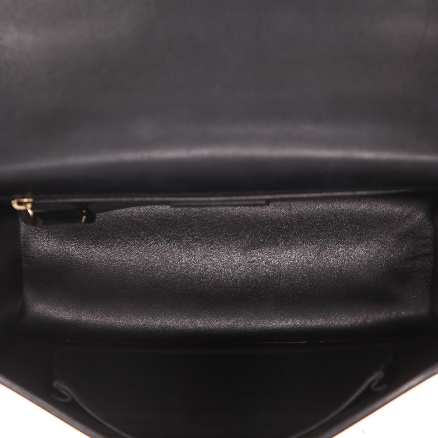 Dior 30 Montaigne shoulder bag in black grained leather1:1High-quality replica