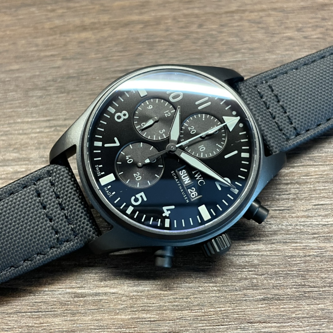 IWC Pilot's Watch Men's(1:1 replica) - Top club