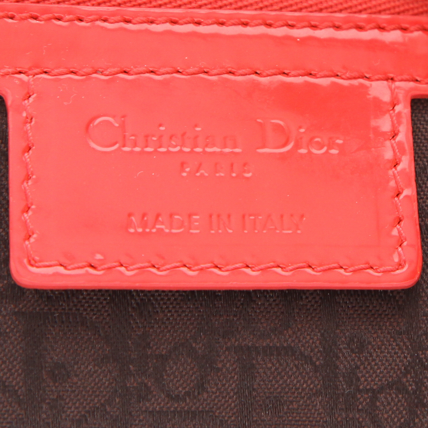 Dior Lady Dior handbag in red patent leather1:1High-quality replica