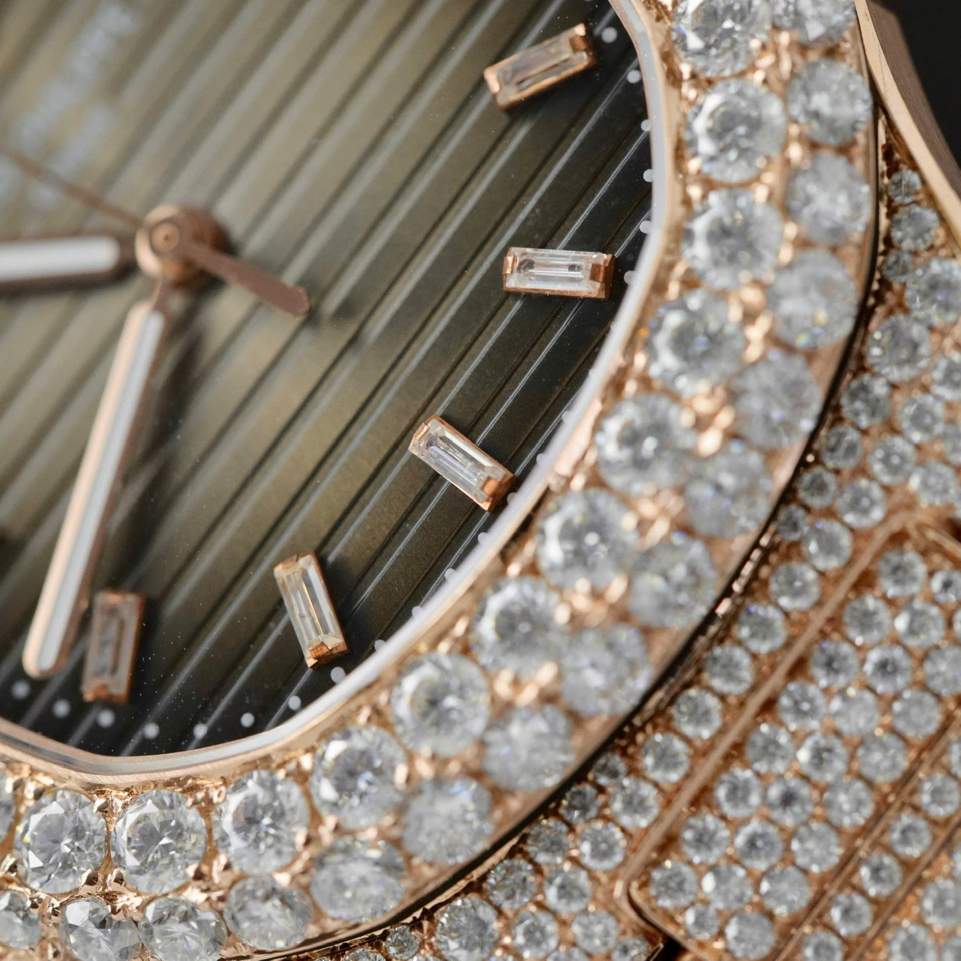 Patek Philippe Nautilus 5711 Replica Watch Gold Wrapped + Moissanite Diamonds Hong Kong Custom 40mm - Top club