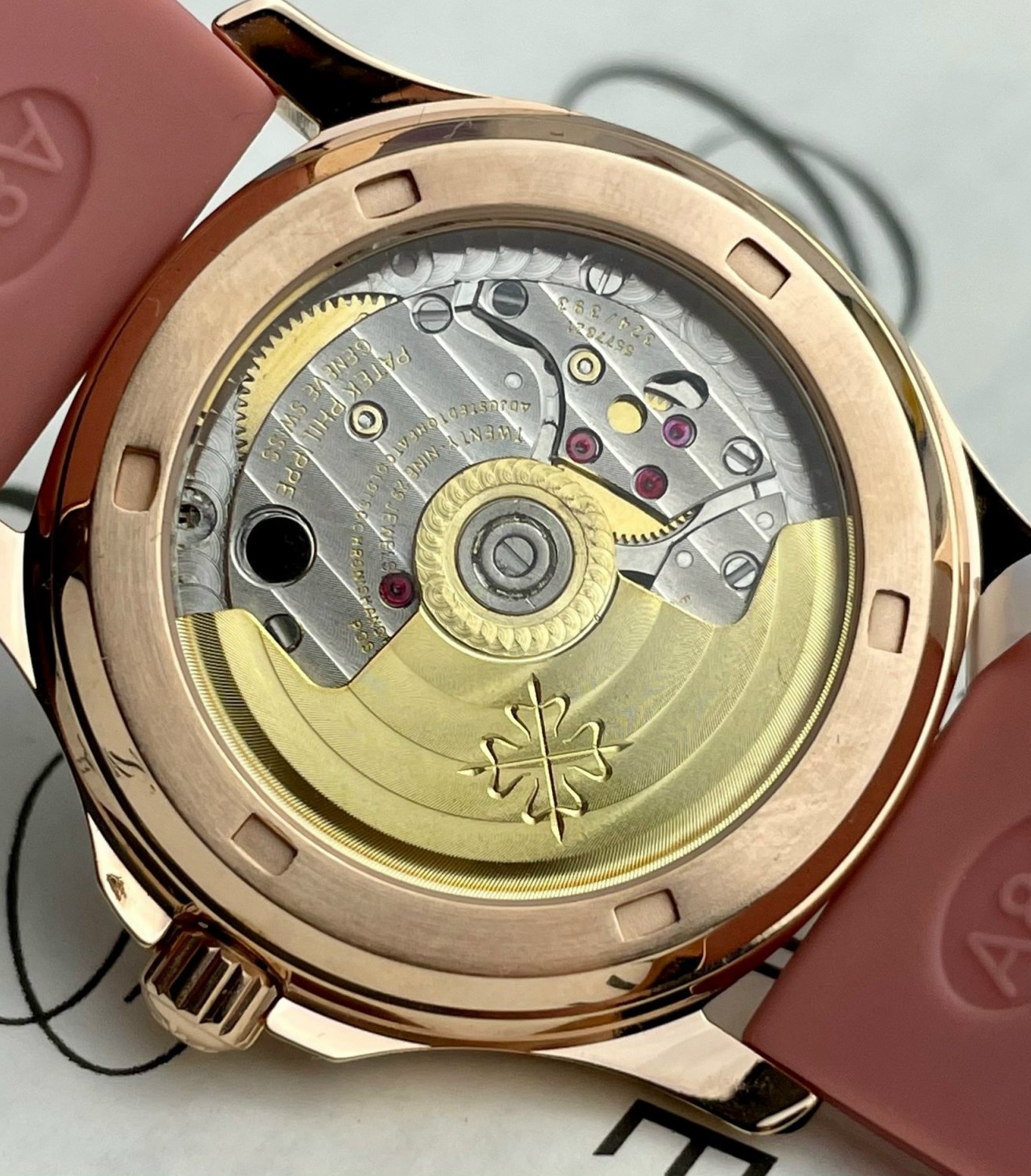 Patek Philippe Replica Watch Aquanaut 5072R Gold Wrapped Moissanite Diamond 35.6mm - Top club