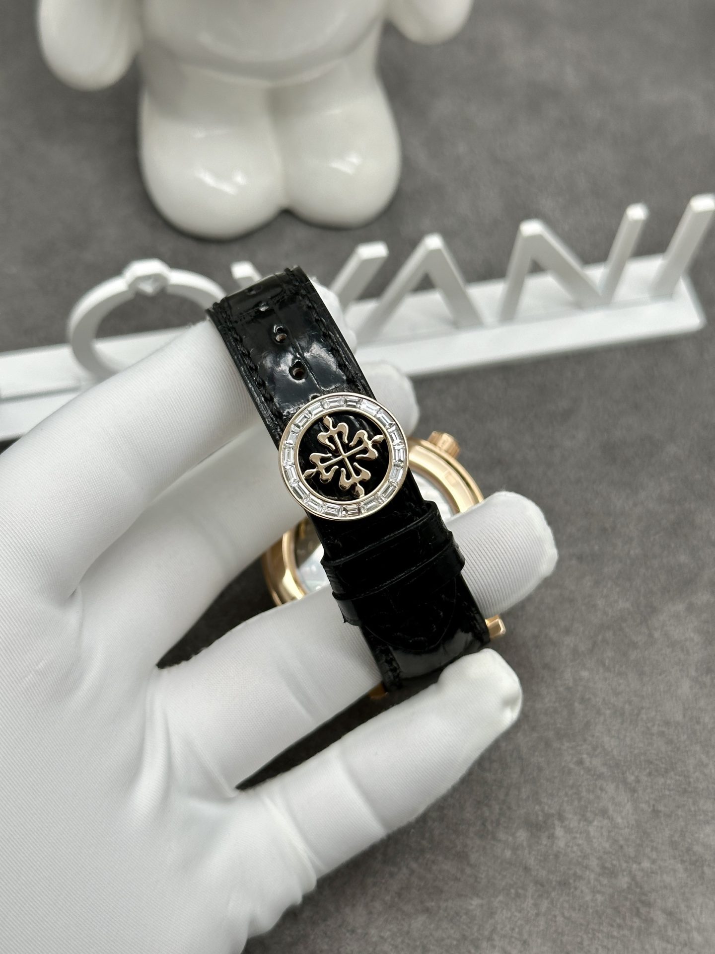 Patek Philippe Best Replica Watch Grand Complications 6104R Custom Solid Gold Watch and Diamonds 44mm - Top club