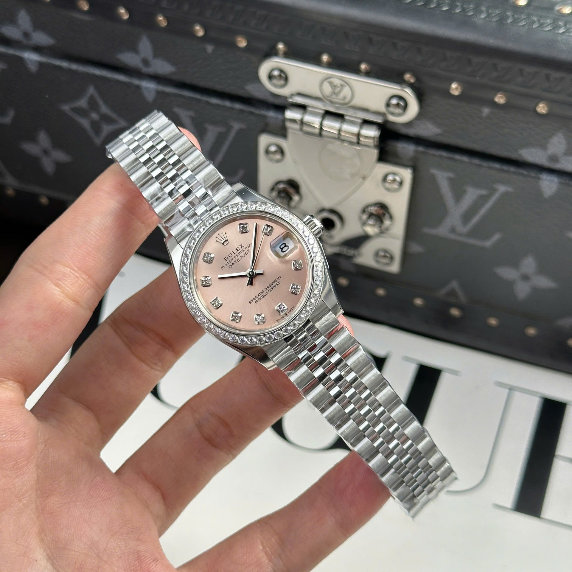 Rolex DateJust Replica Watch Women Dial Pink Jubilee Strap THB Factory 31mm - Elite Watch Atelier