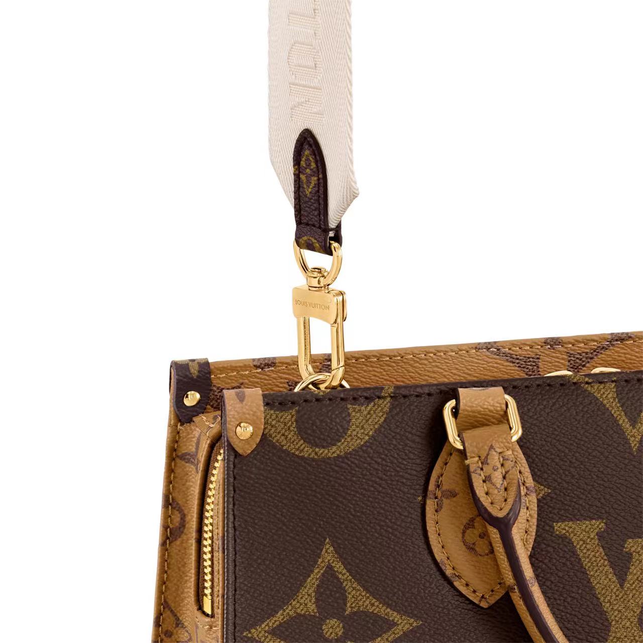 OnTheGo East West M466531:1High-quality replica