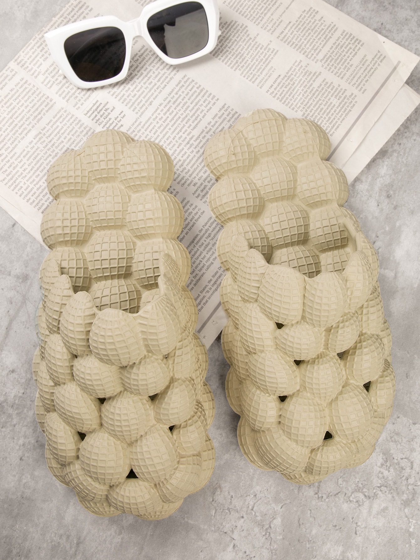 Closed Toe Slip On Bubble Slippers