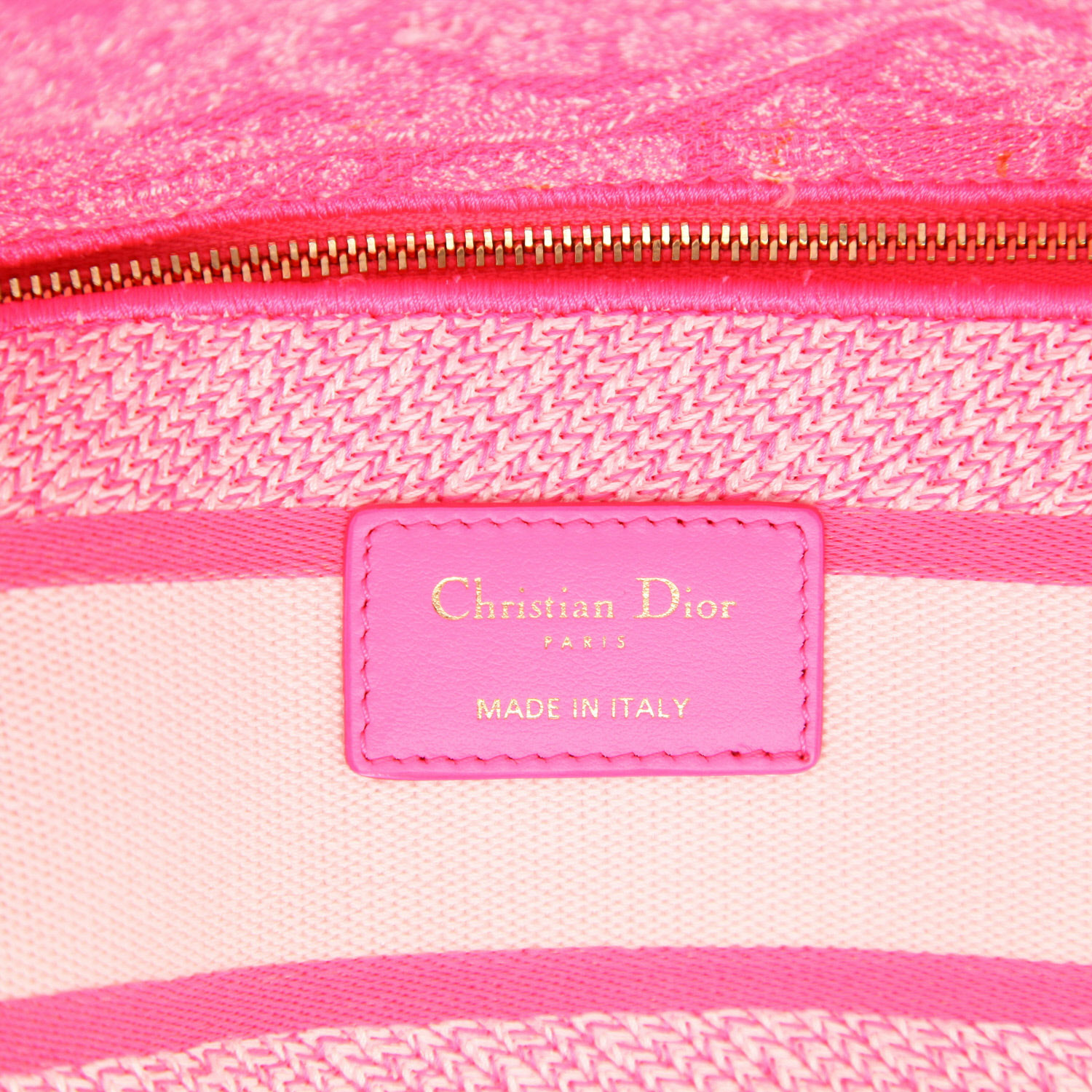 Dior Lady D-Lite handbag in pink canvas1:1High-quality replica