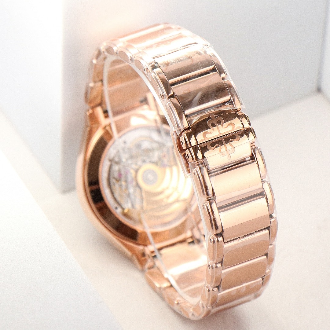 Fake Diamond Watch Replica Patek Philippe Twenty~4 Ladies Rose Gold Silver Dial 7300/1200R-010(1:1 replica) - Top club