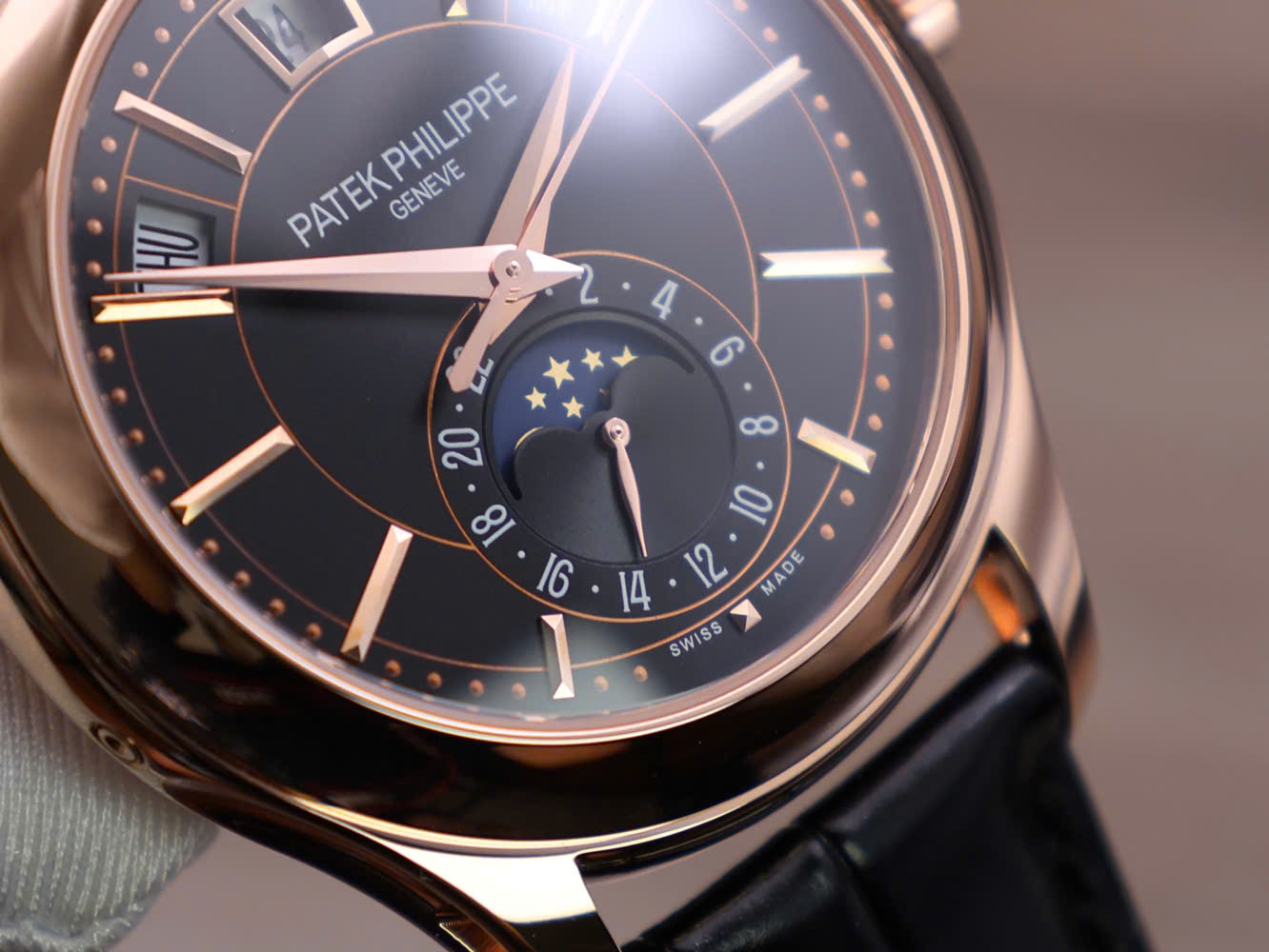 Patek Philippe Replica Watch Complications 5205R 18K Gold Wrapped Custom 40mm - Top club