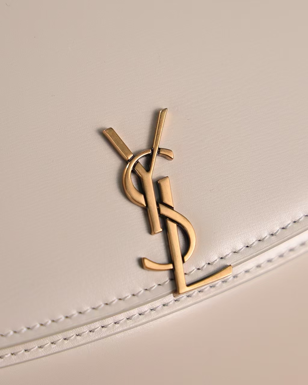Mini VOLTAIRE TOP HANDLE bag in BOX SAINT LAUREN1:1High-quality replica