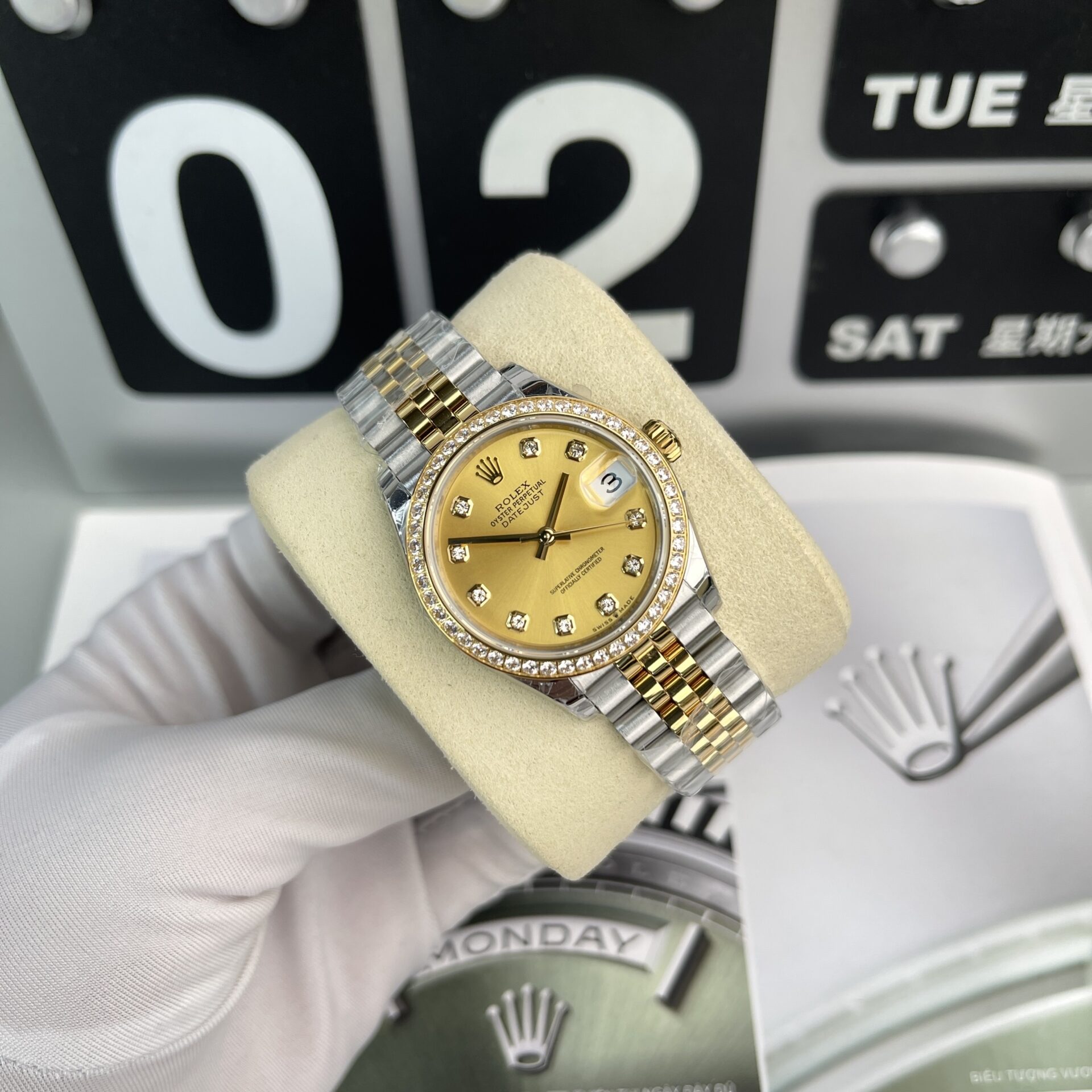 Rolex DateJust Women s Replica Watch With Stone Bezel Champagne Dial EW Factory 31mm - Elite Watch Atelier