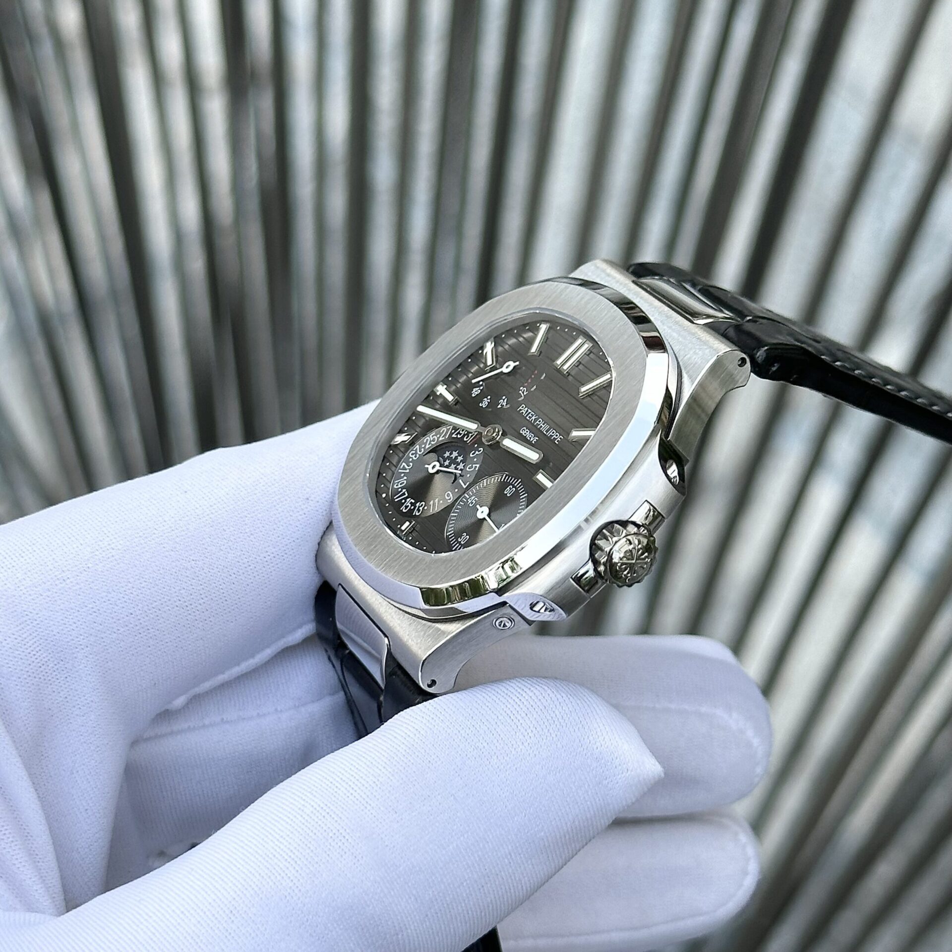 Patek Philippe Replica 1:1 Watch 5712 Gray Dial Leather Strap GRF 40mm - Top club