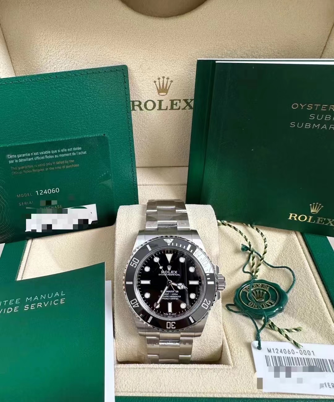 Rolex Submariner Series 114060-0002 40 mm black dial(1:1 replica) - Elite Watch Atelier