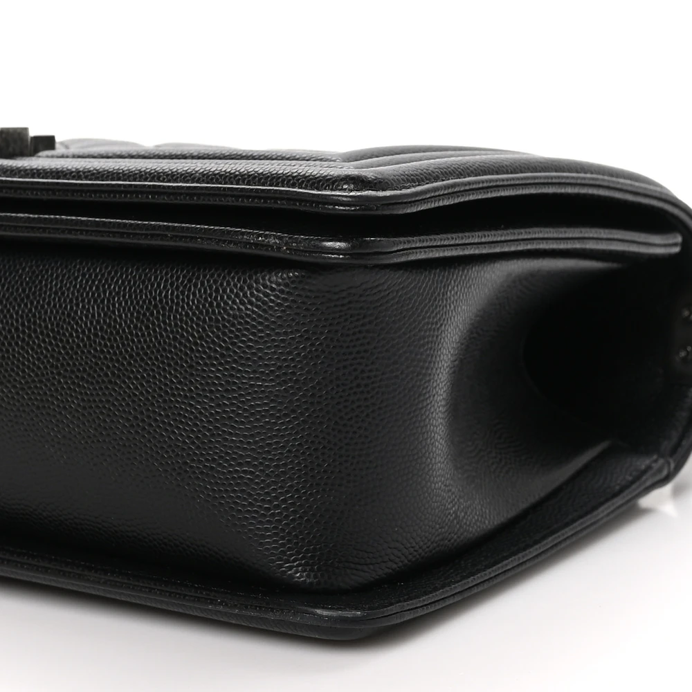 Chanel Black Quilted Caviar Leather Boy Flap Replica Handbag1:1High-quality replica