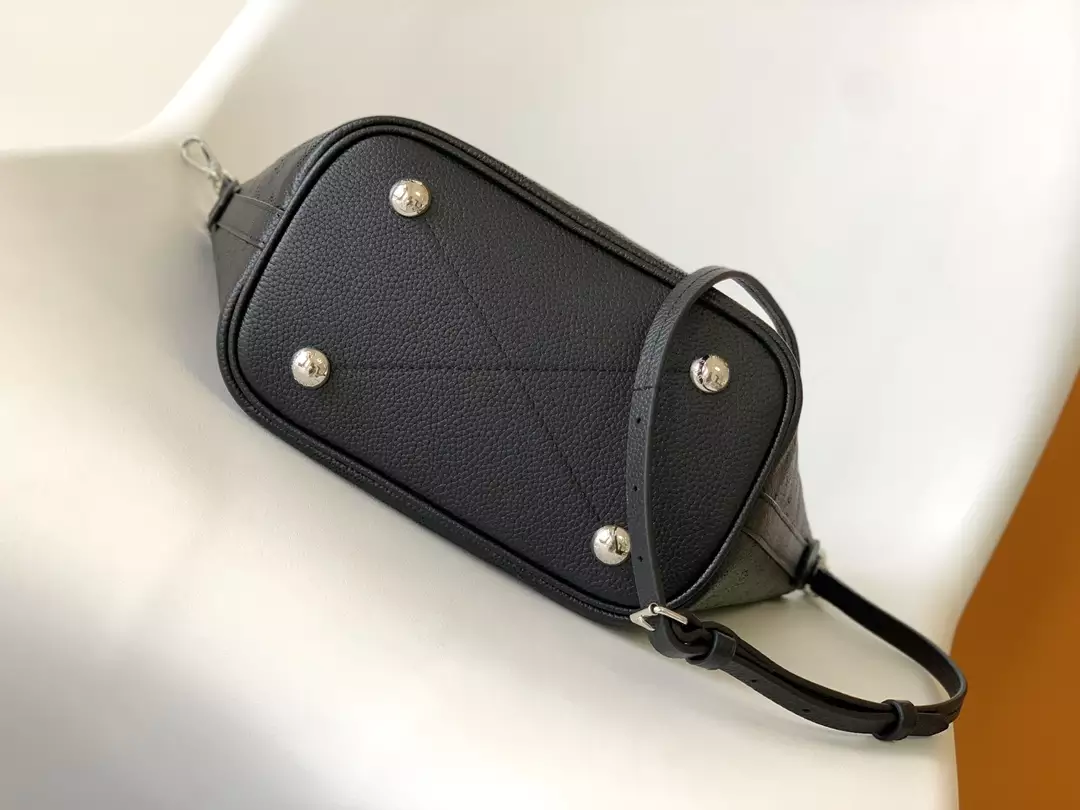 Blossom PM Mahina Black Leather1:1High-quality replica