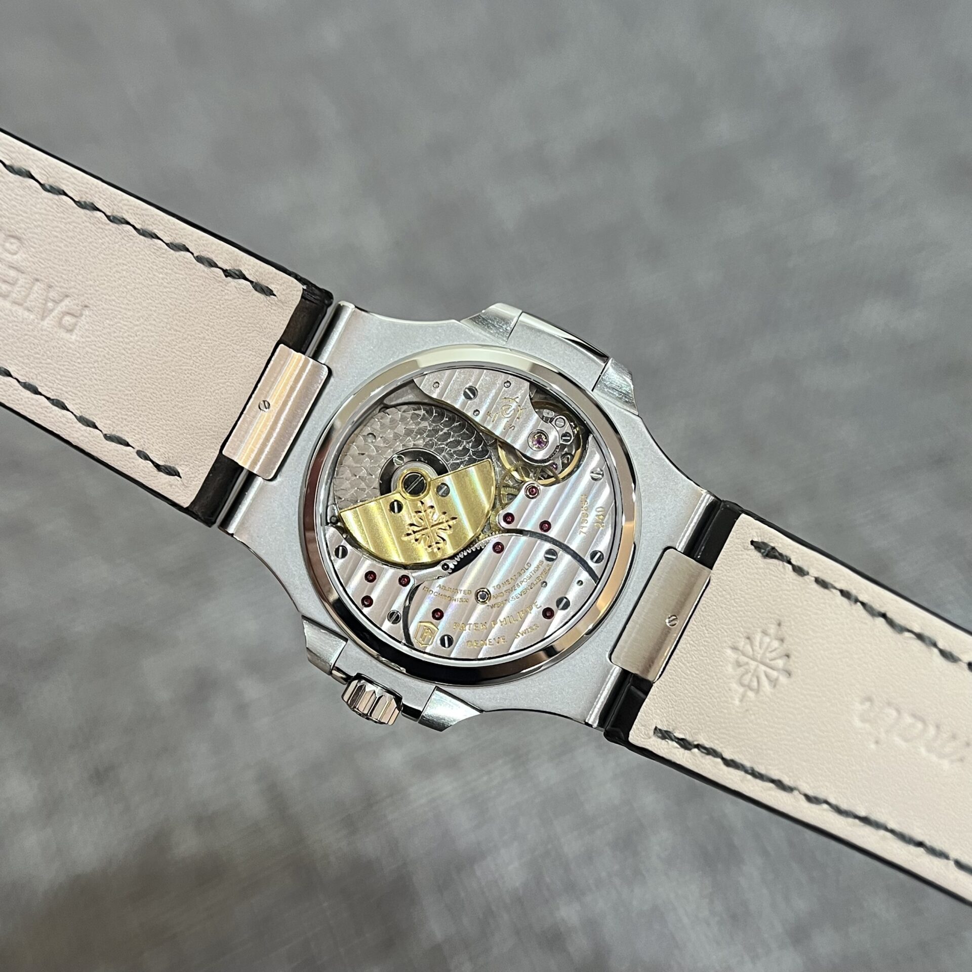 Patek Philippe Nautilus 5724G Replica 1:1 Watch Blue Dial GF Factory 40mm - Top club