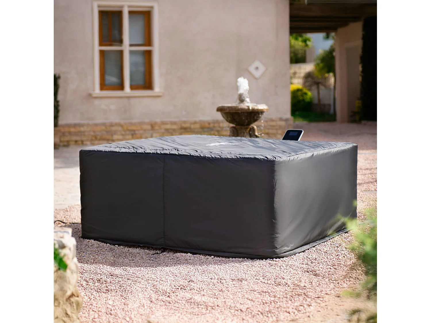 Housse de protection intégrale pour spa OSLO PLUS 6 places Ø 188 x 70cm noir