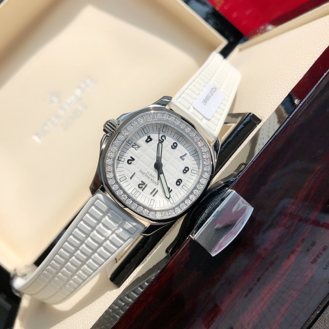 Fake Patek Philippe Replica Watch Aquanaut Ladies Stainless Steel Composite 5067A-024 TWF(1:1 replica) - Top club