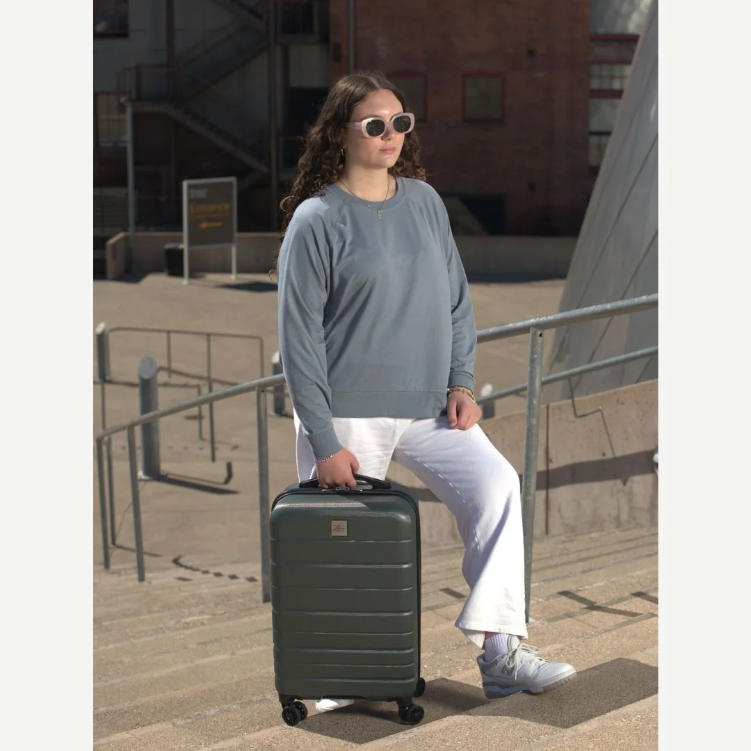 Skyway Luggage Epic 2.0 24" Hardside 8-Wheel Medium Check-In Spinner - Image 15