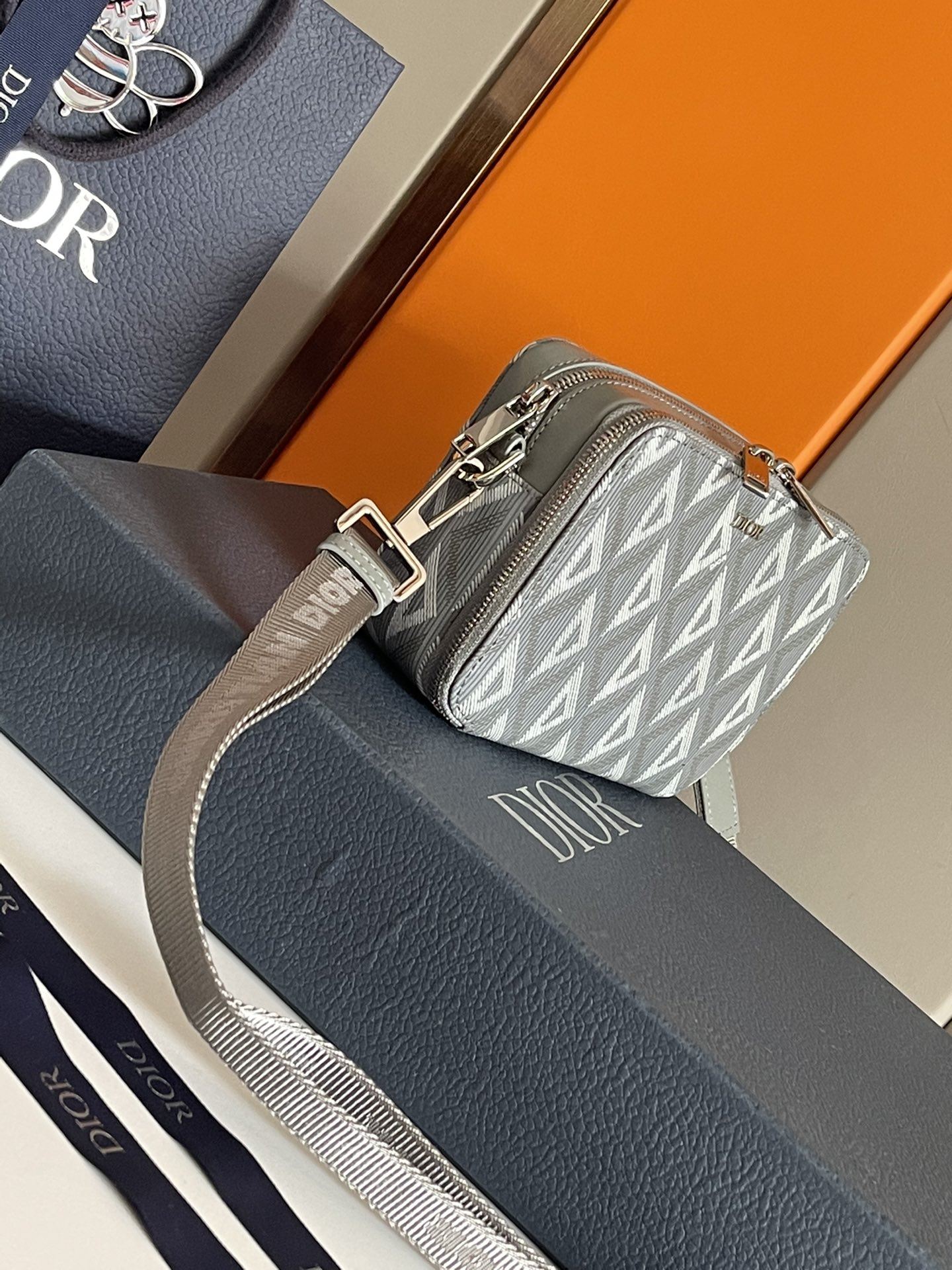 Pouch With Strap Diamond Black/Grey For Women‎ 6.5in/17cm CD 2ESBC119DCO_H43E1:1High-quality replica