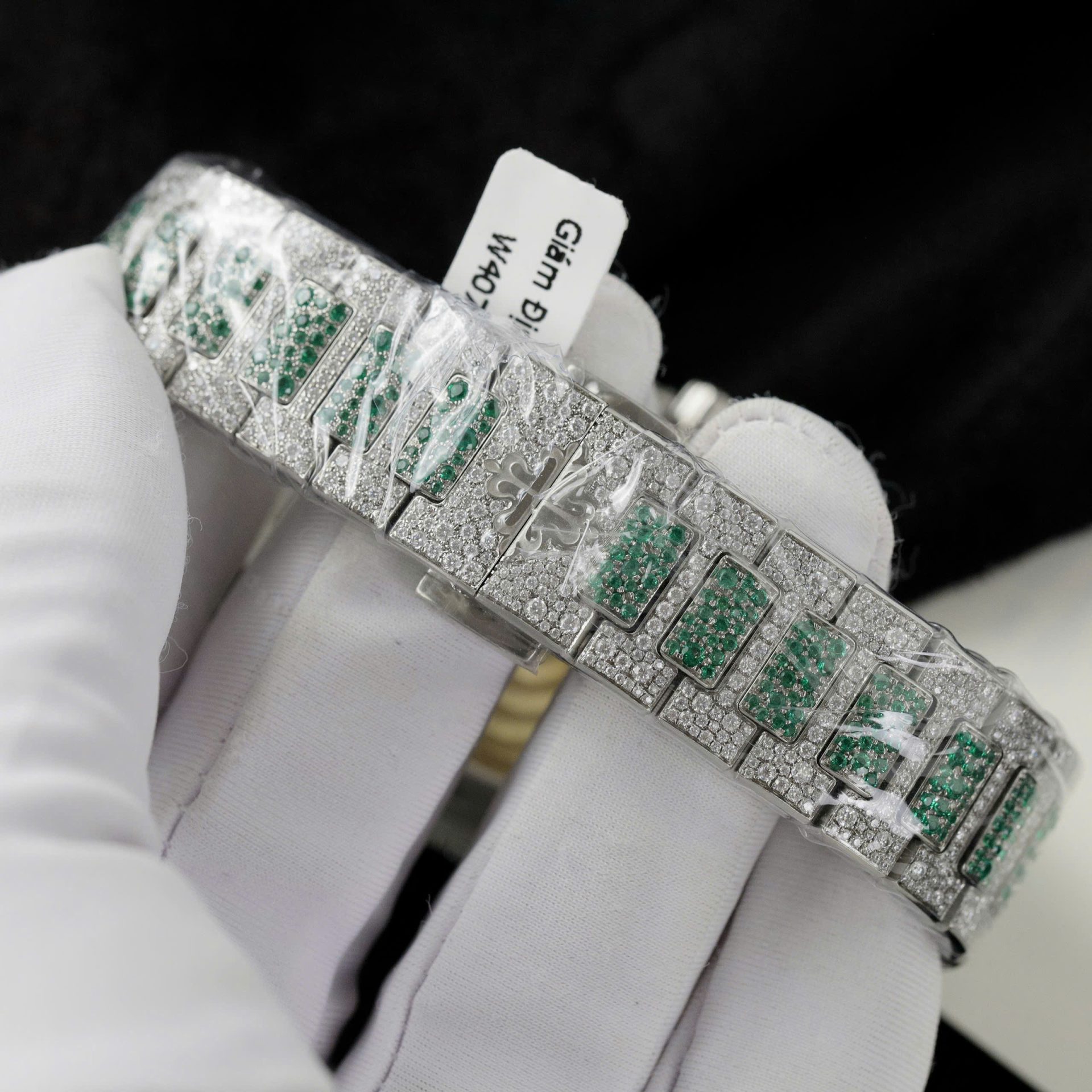 Patek Philippe Best Copies Watch Nautilus 7118 Custom Diamonds Moissanite Hong Kong 35.2mm - Top club