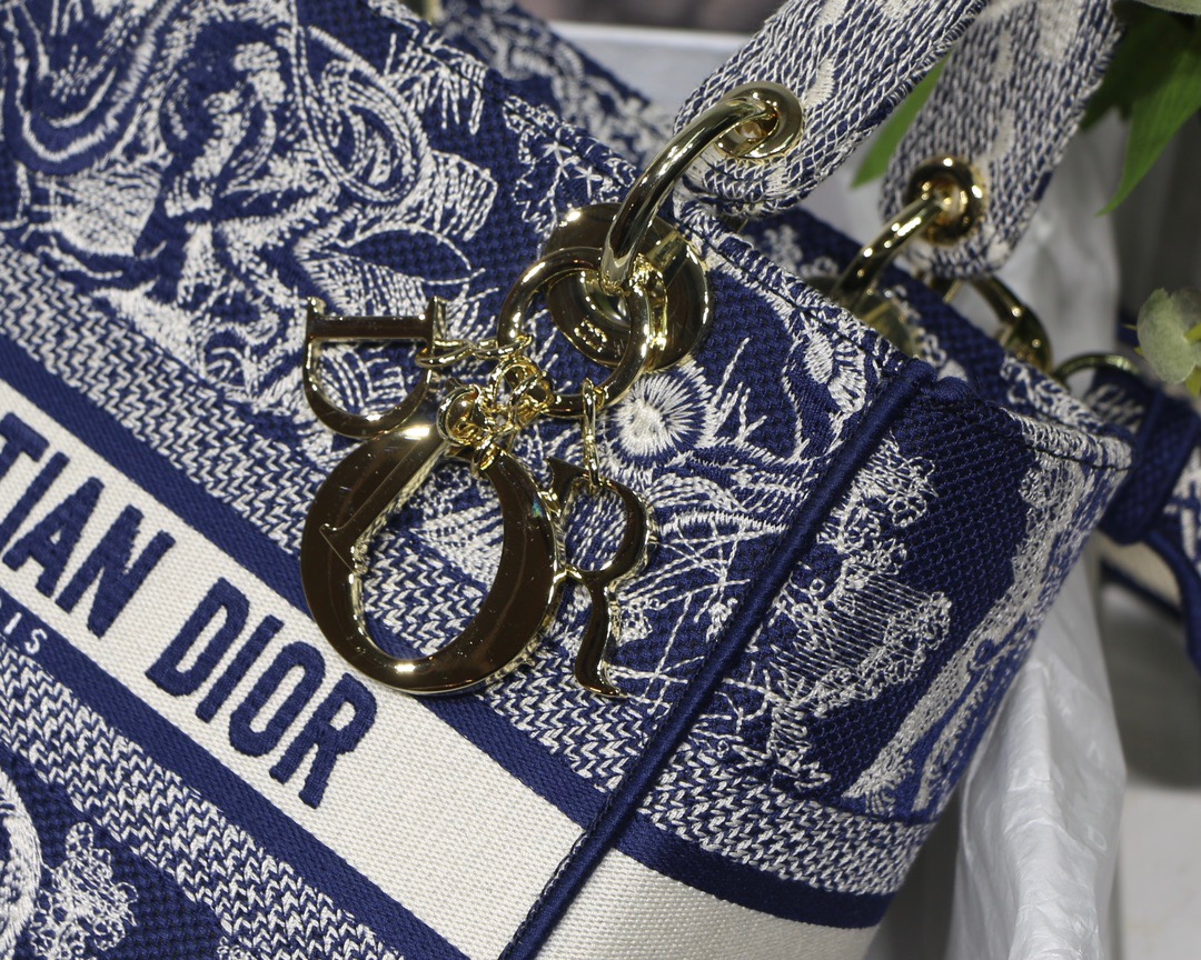 Christian Dior Medium Lady D-Lite Bag Blue, For Women, Women’s Handbags 24cm/9.5in CD M0565ORGO_M9281:1High-quality replica