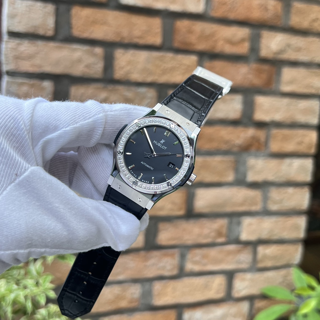 Hublot Classic Fusion With Diamond Bezel High Quality Replica Watch HBF 42mm - Top club
