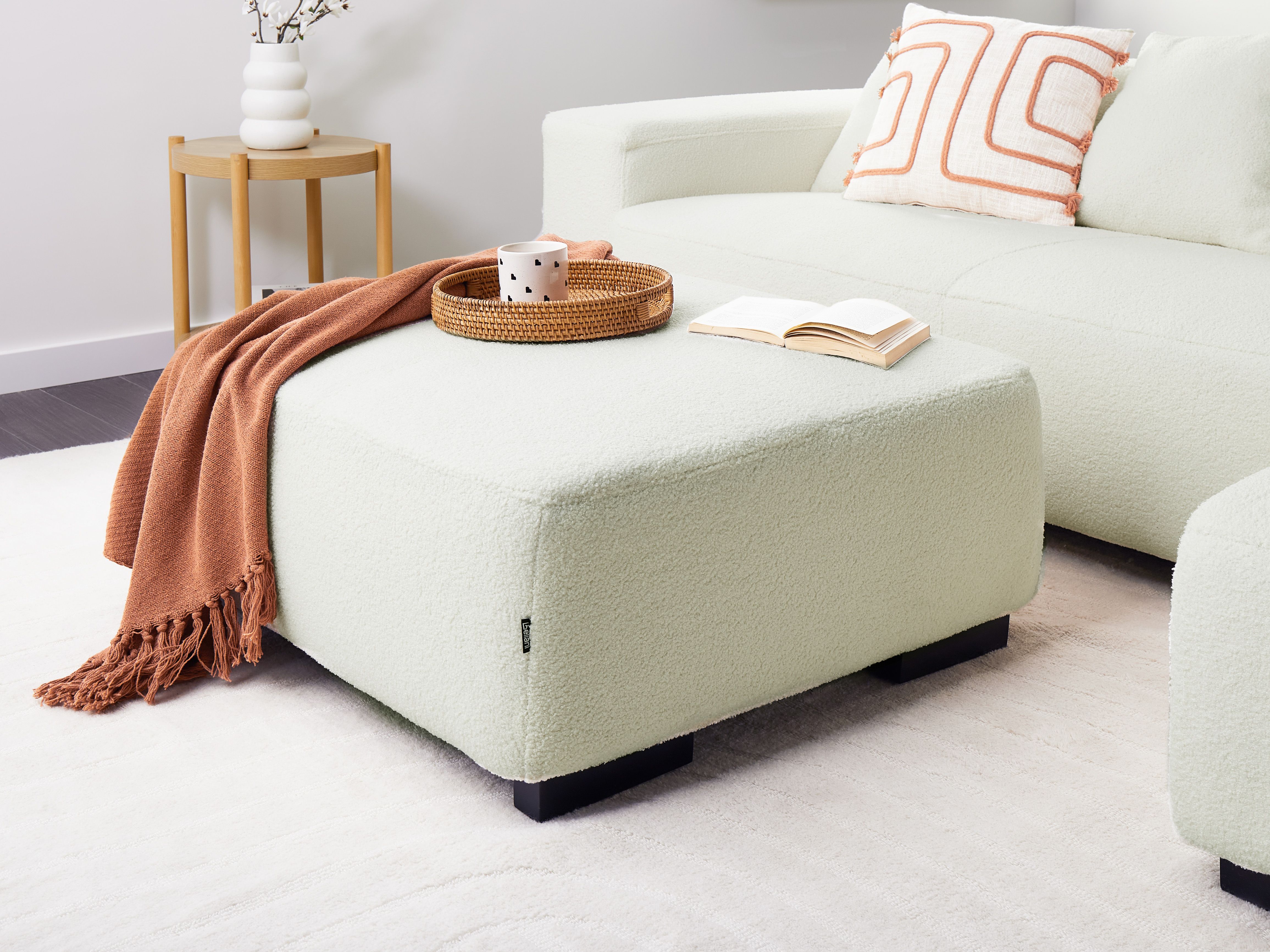 Ottoman LUNGO Boucle White