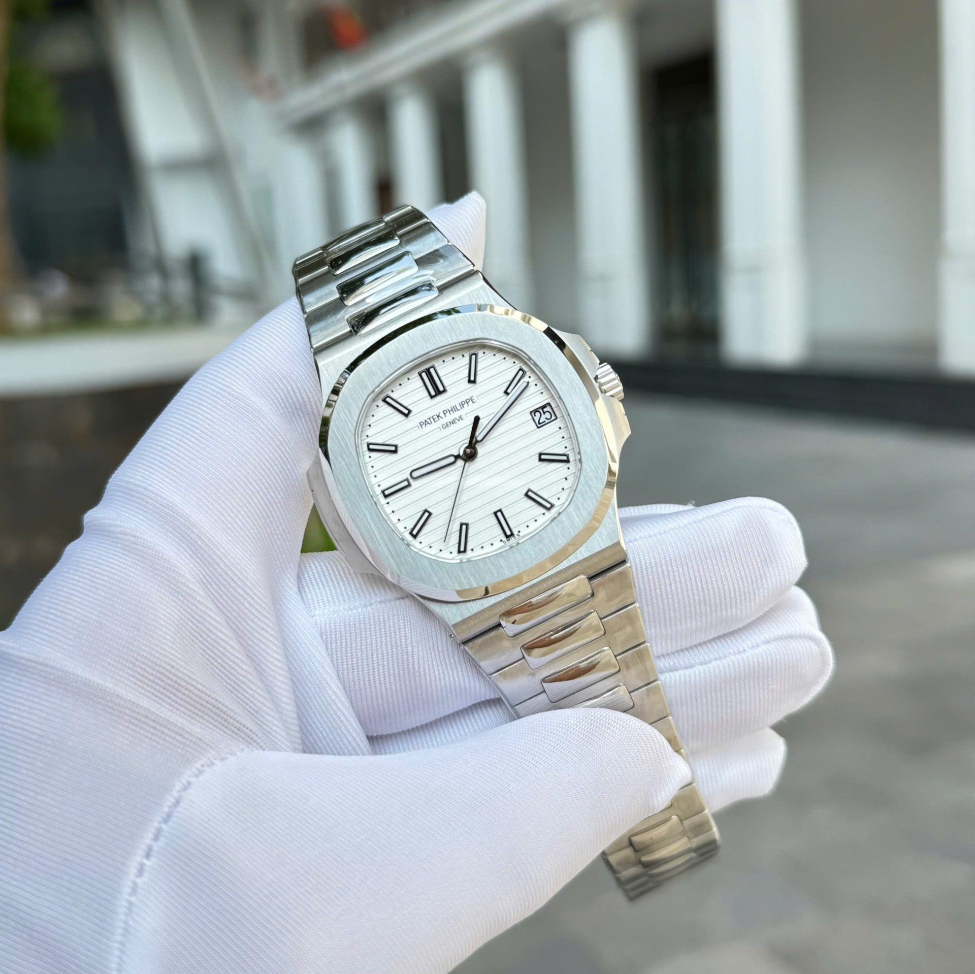Patek Philippe Nautilus 5711 Replica Watches White Dial Metal Wire BBF Factory 40mm - Top club