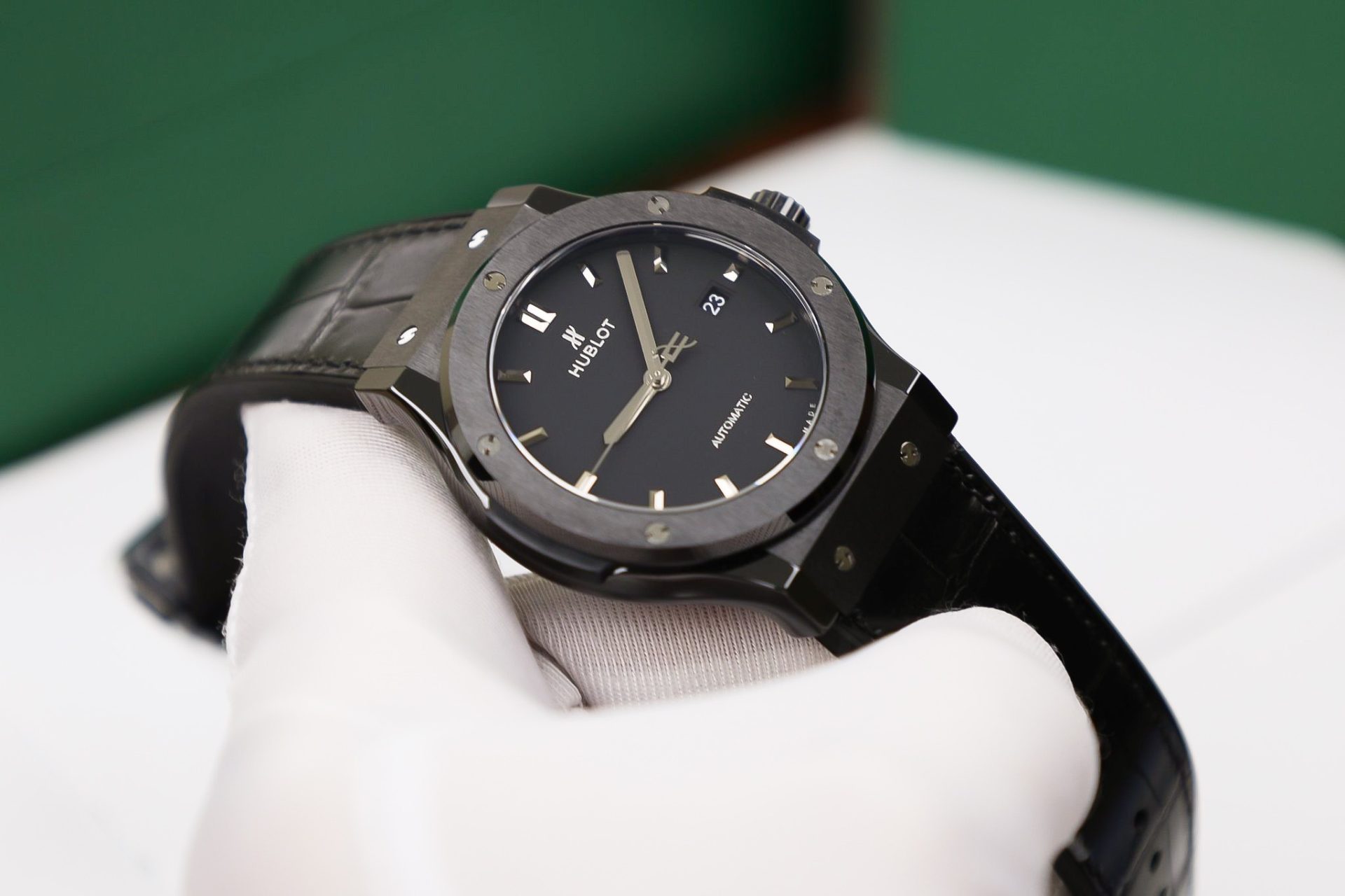 Hublot Replica 1:1 Watch Classic Fusion Black Ceramic SW300 Movement 42mm - Top club