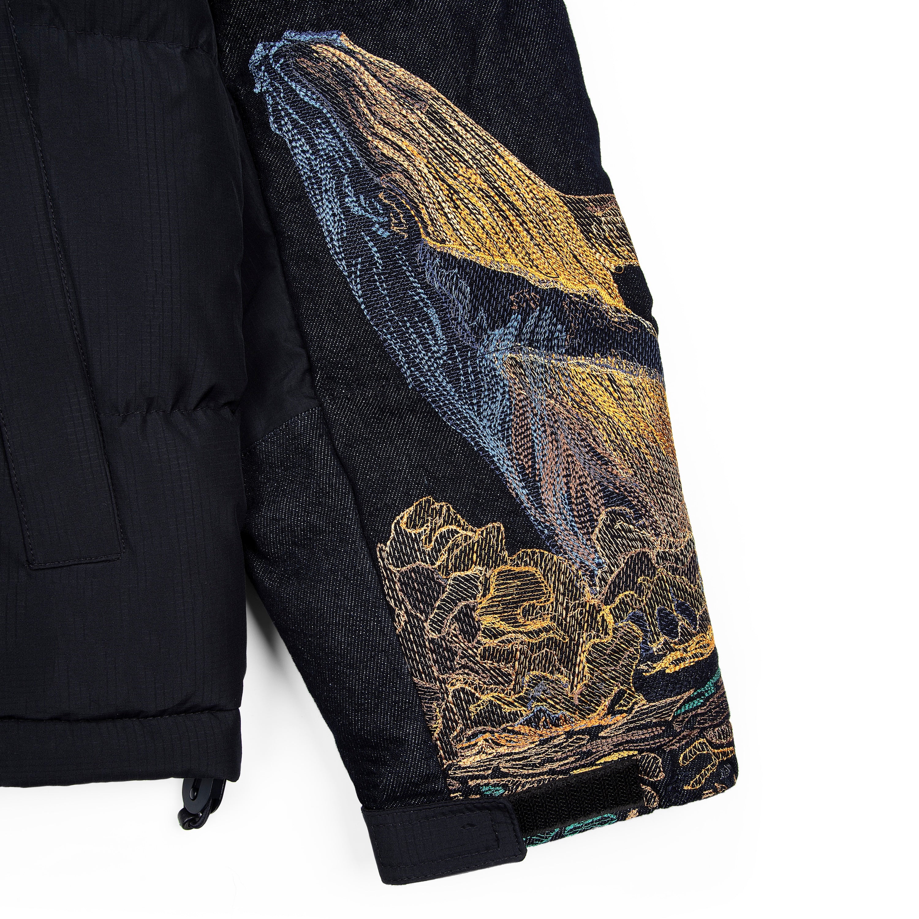 "whales" Puffer navy v2