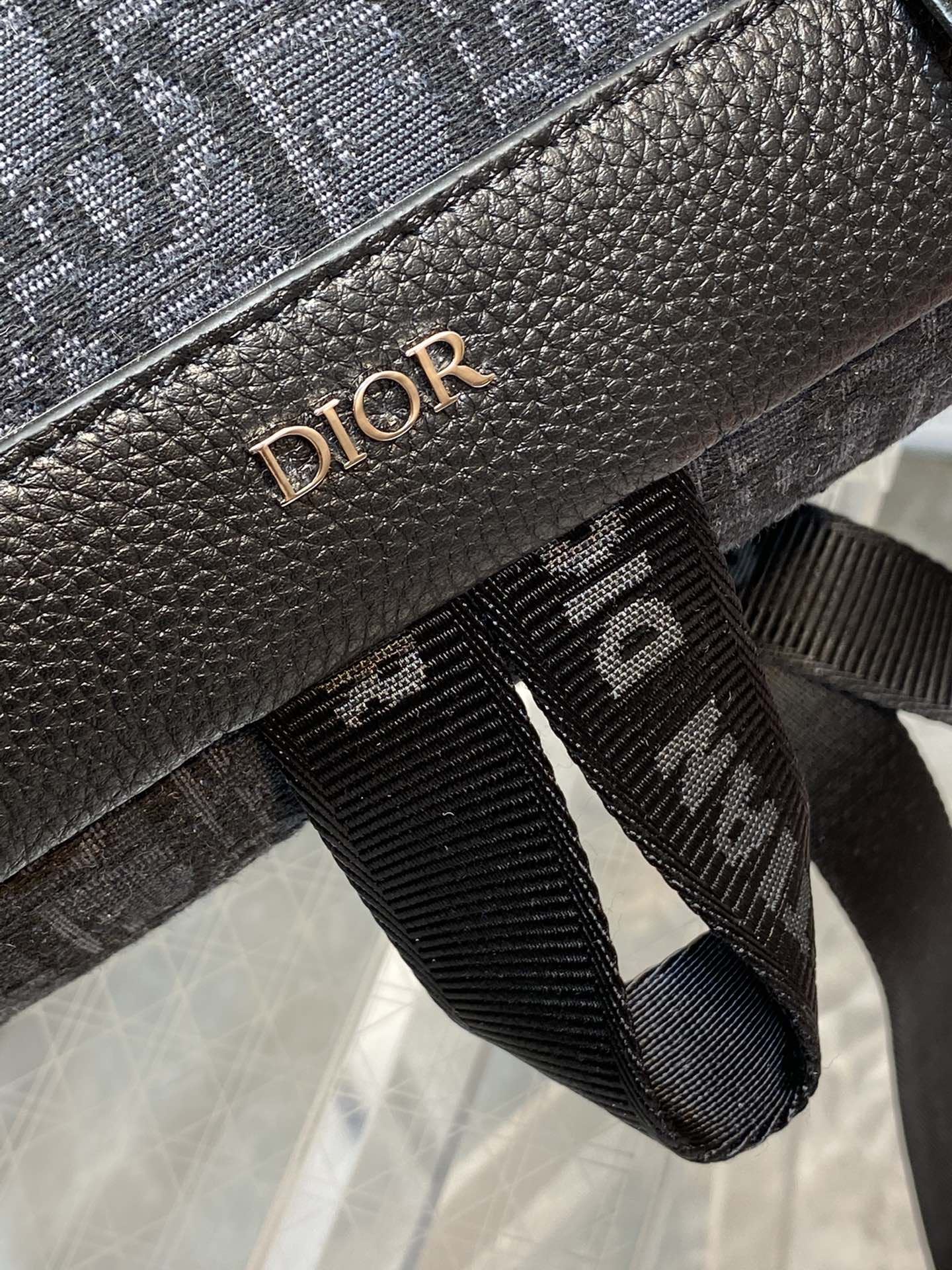 Explorer Backpack Beige/White/Black For Women‎ 16.5 in/ 42.5 cm CD 1ESBA152YKY_H27E1:1High-quality replica