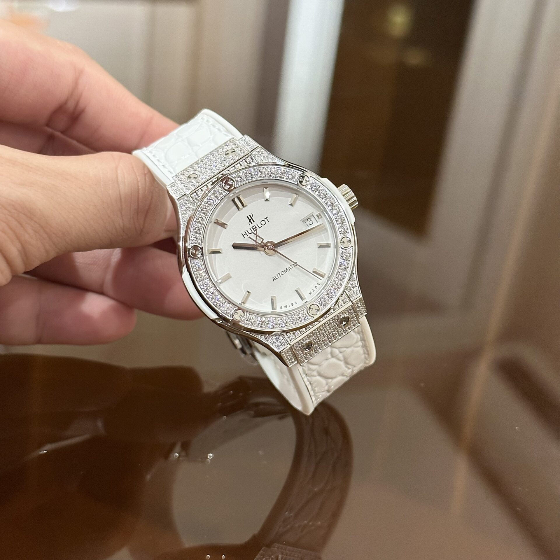 Hublot Classic Fusion Replica 1:1 Watch White Diamond HBF 38mm - Top club