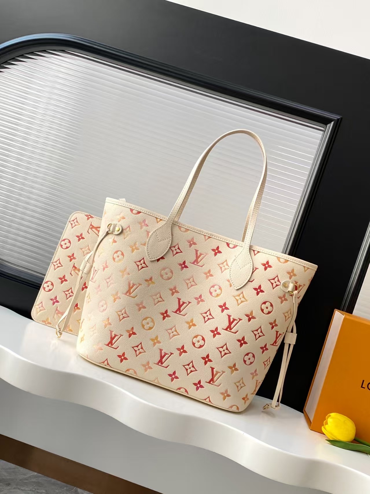 Louis Vuitton white printed Neverfull MM Bag1:1High-quality replica