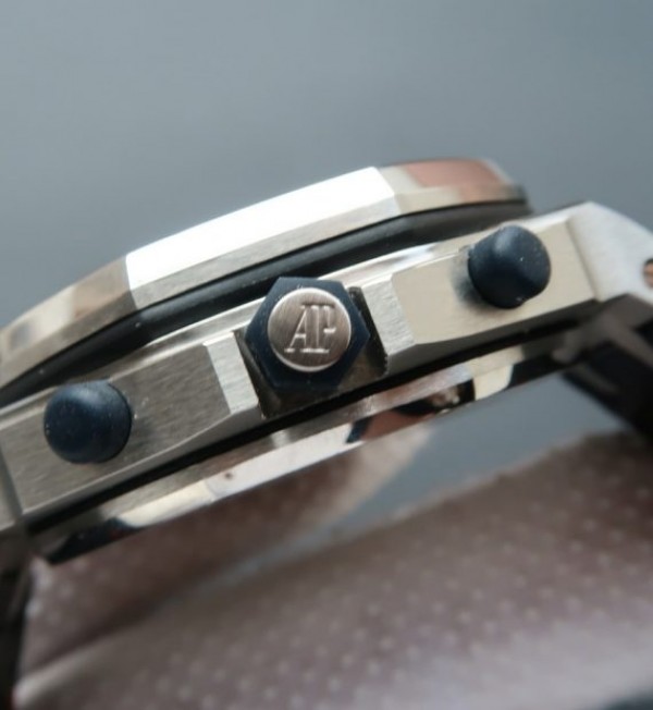 Replica Audemars Piguet Royal Oak Offshore Tour Auto 2012 JF - Top club